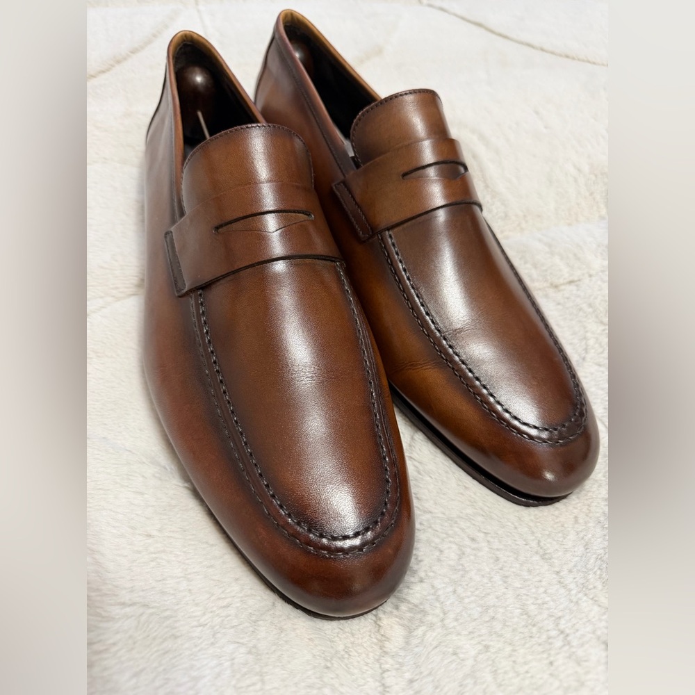 Like NEW! $450 To Boot New York Tesoro Burnished Brown Leather Penny Loafer 10.5